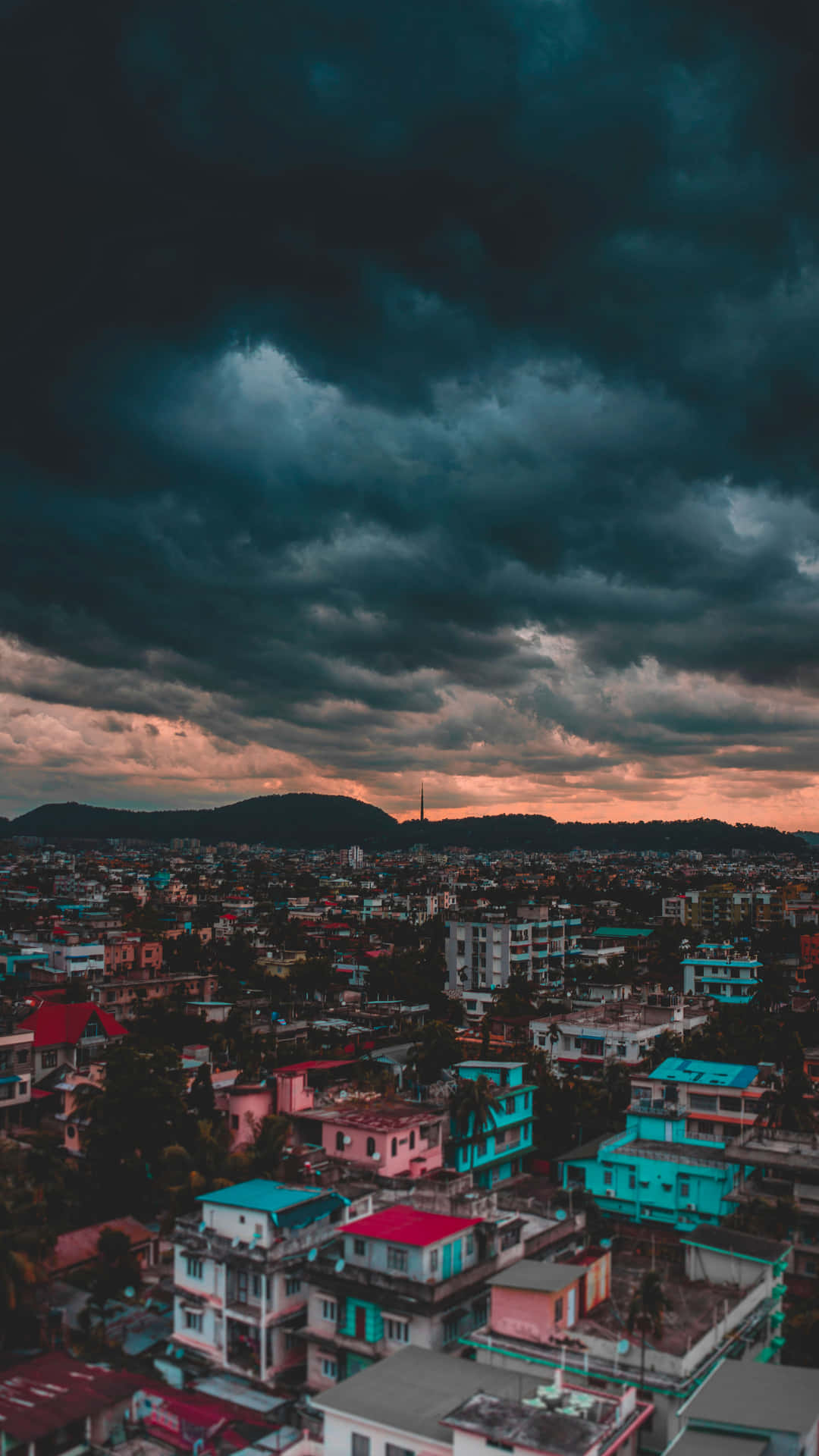 Clouds 4k Dark Over City Background