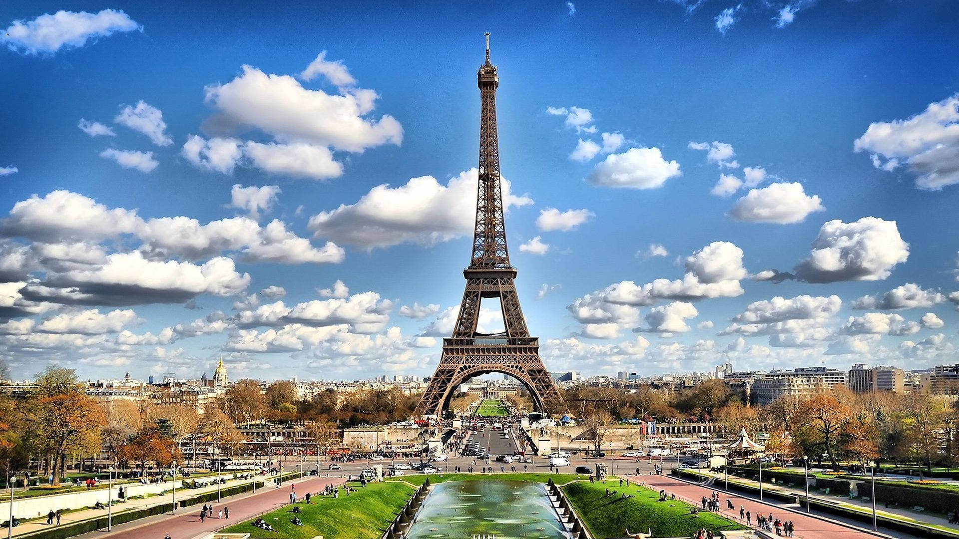 Clouds Parade In Paris Background