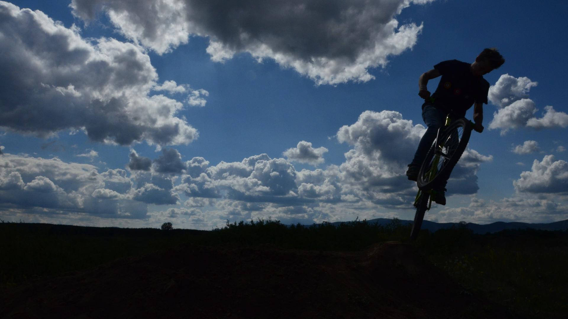 Cloudy Day Mtb Solo Ride Background