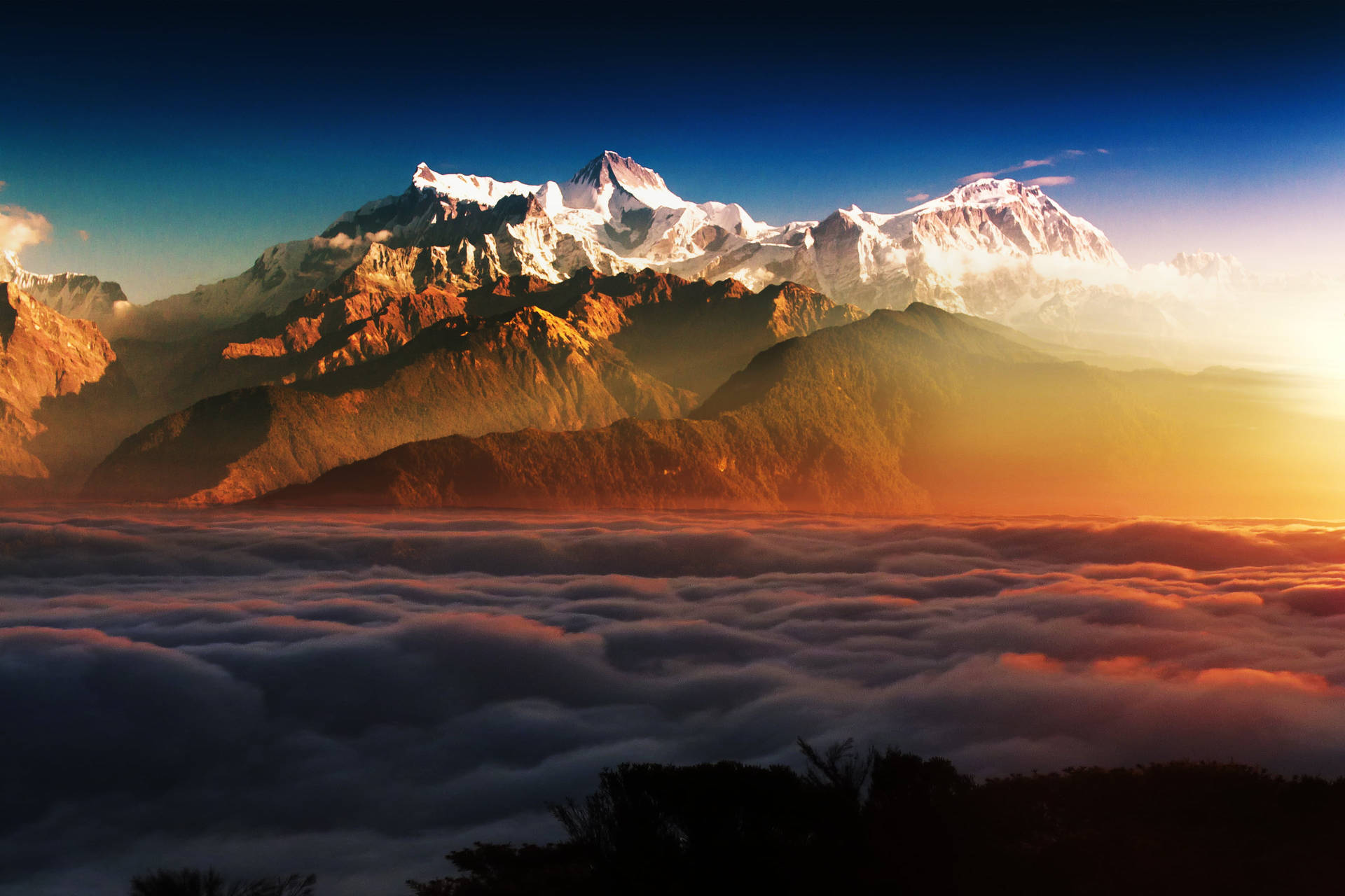 Cloudy Mountain Peaks View Background