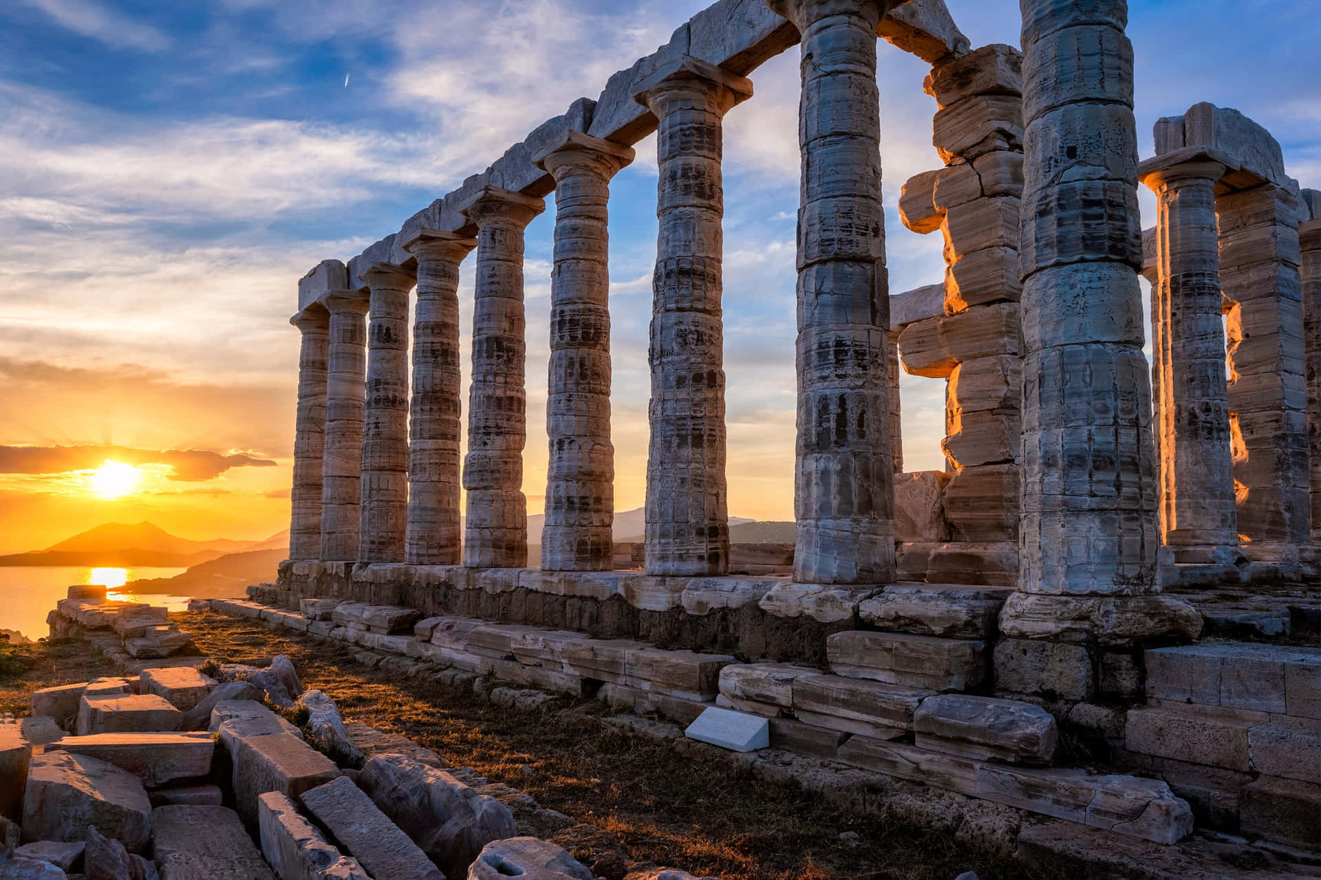 Cloudy Sky And Sunset Sounion Background