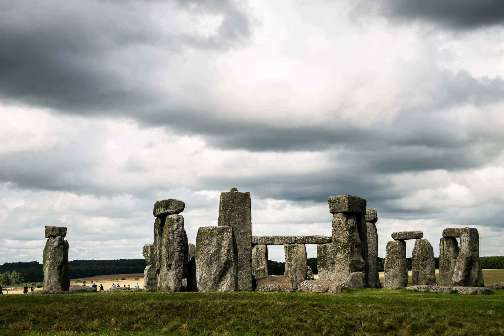 Cloudy Sky Over Stonehenge Background