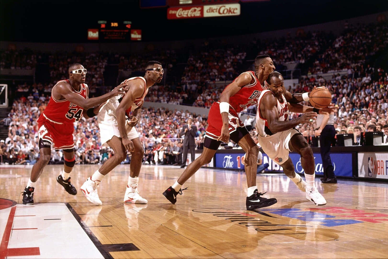 Clyde Drexler 1992 Nba Finals Bulls Versus Blazers Background