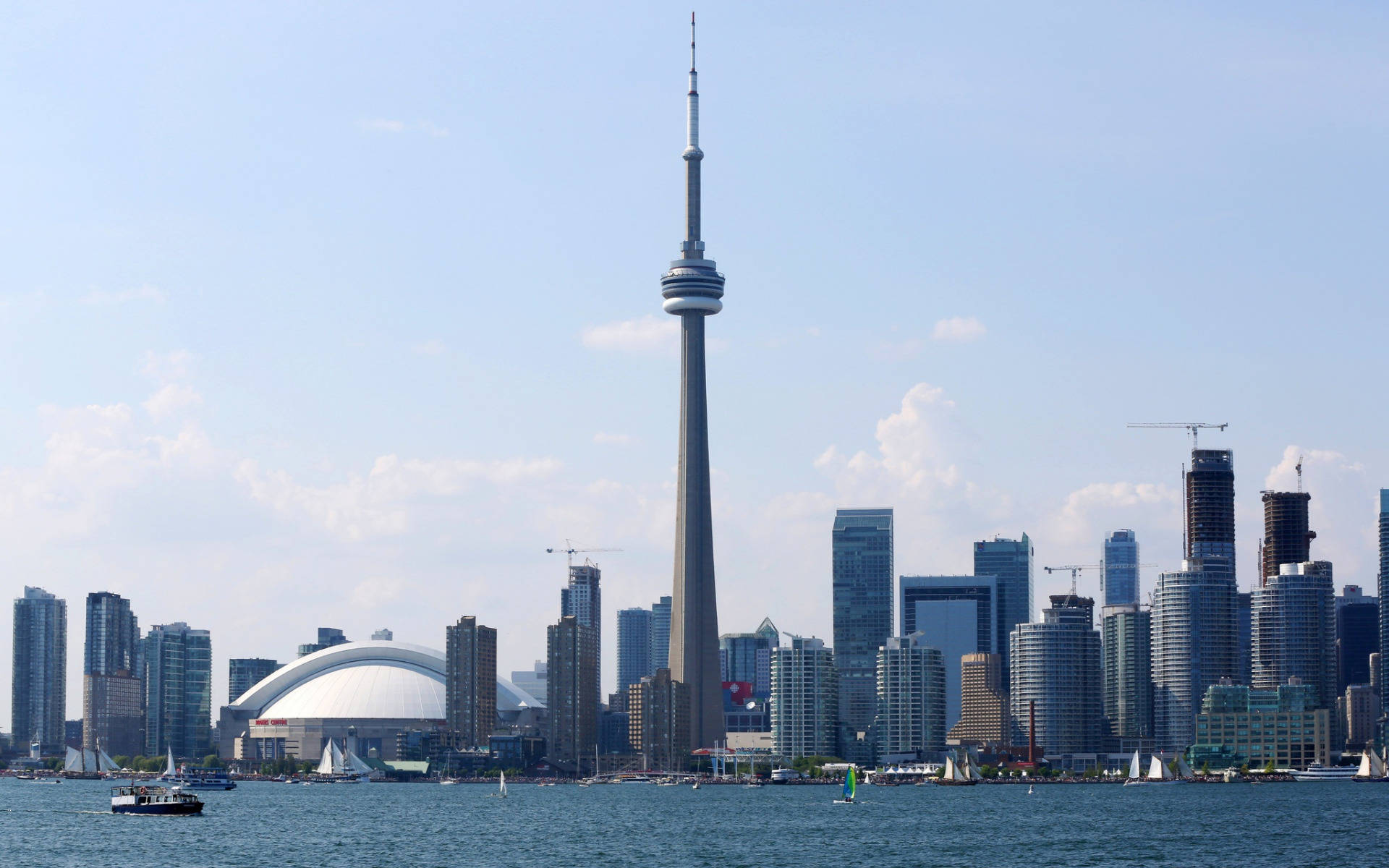 Cn Tower Wide View Background