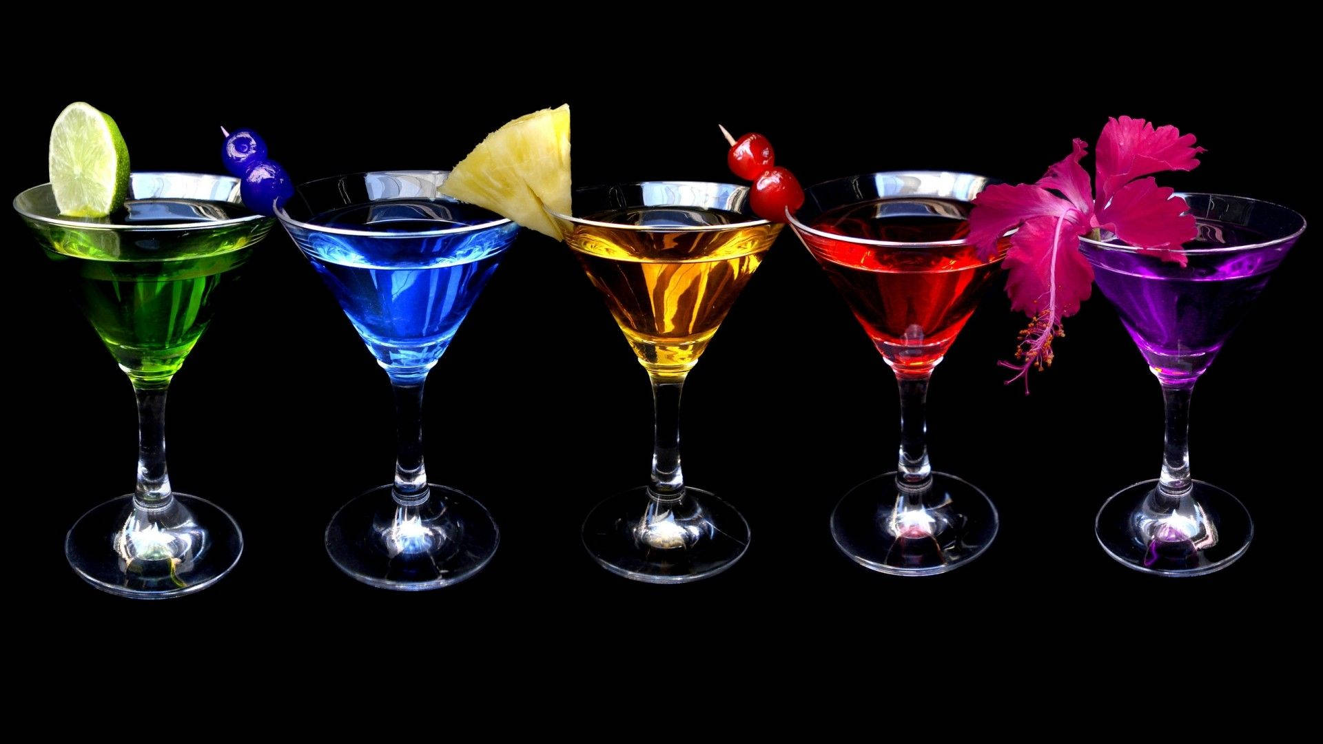 Cocktail Drinks With Fruits Background