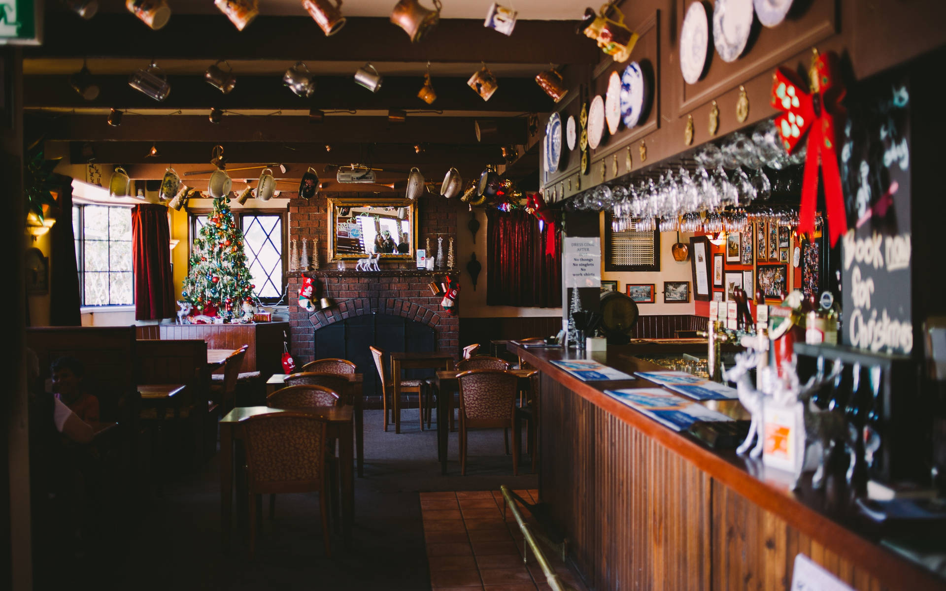 Coffee Shop With Christmas Decorations