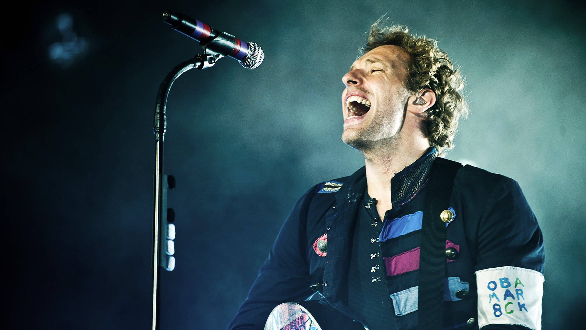 Coldplay Vocalist Chris Martin Background