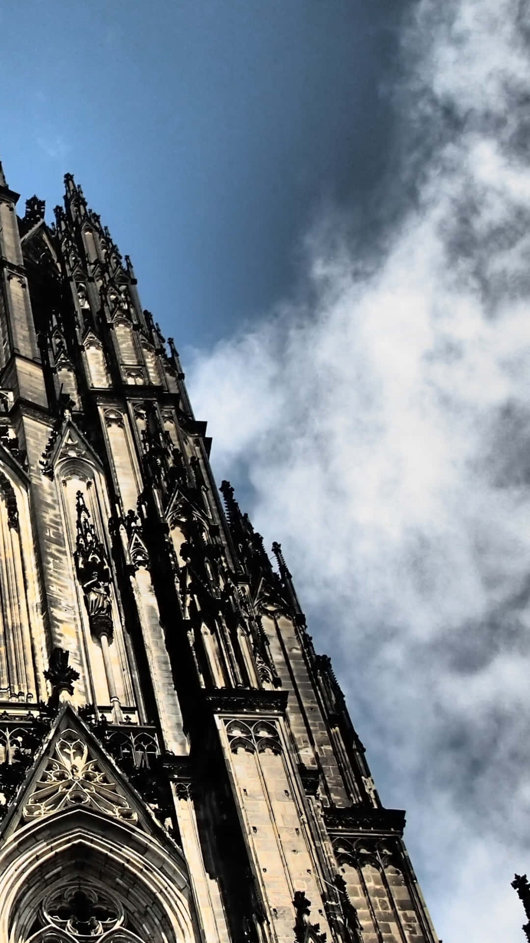 Cologne Cathedral Phone