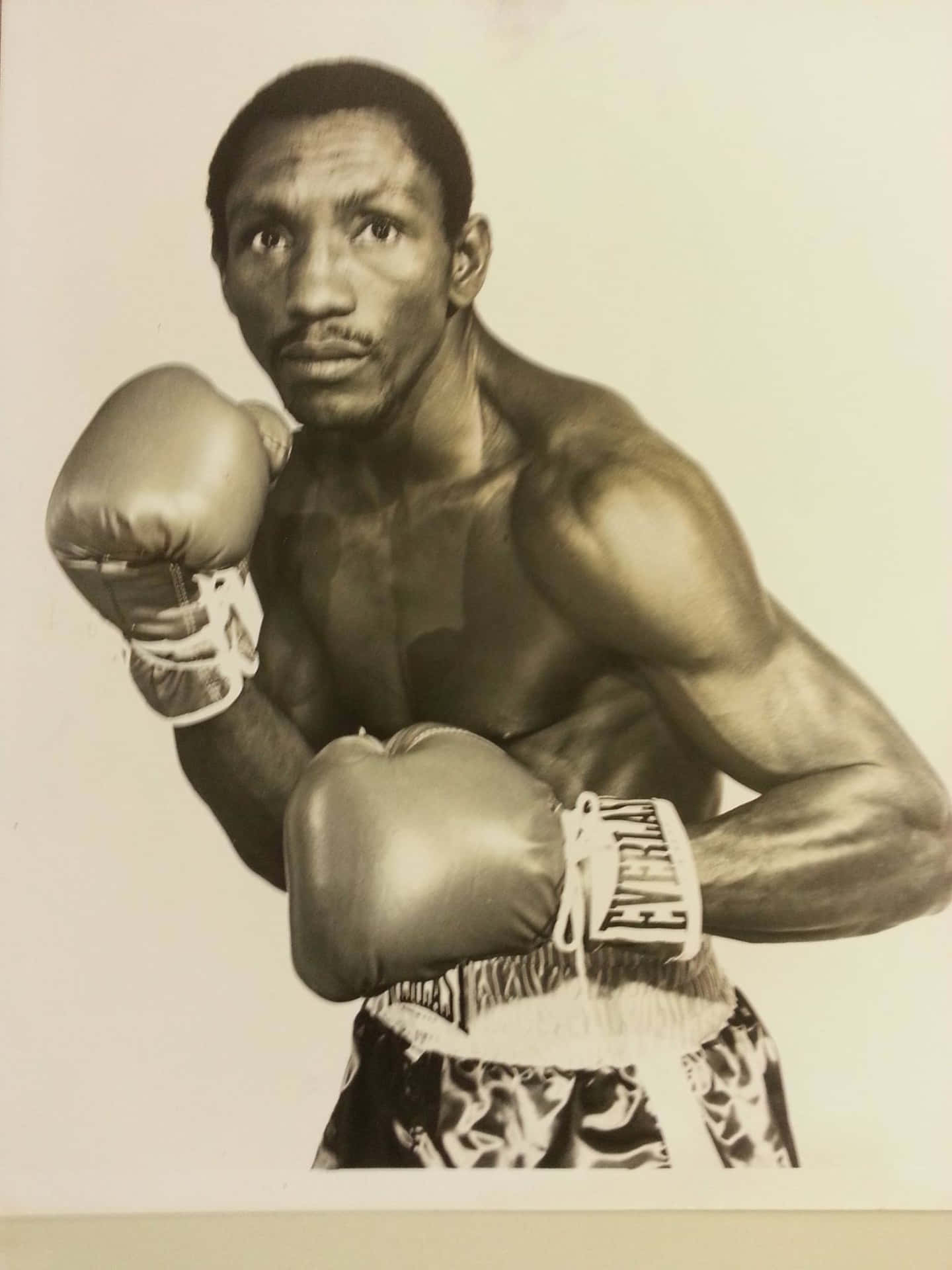 Colombian Boxing Legend - Antonio Cervantes Background