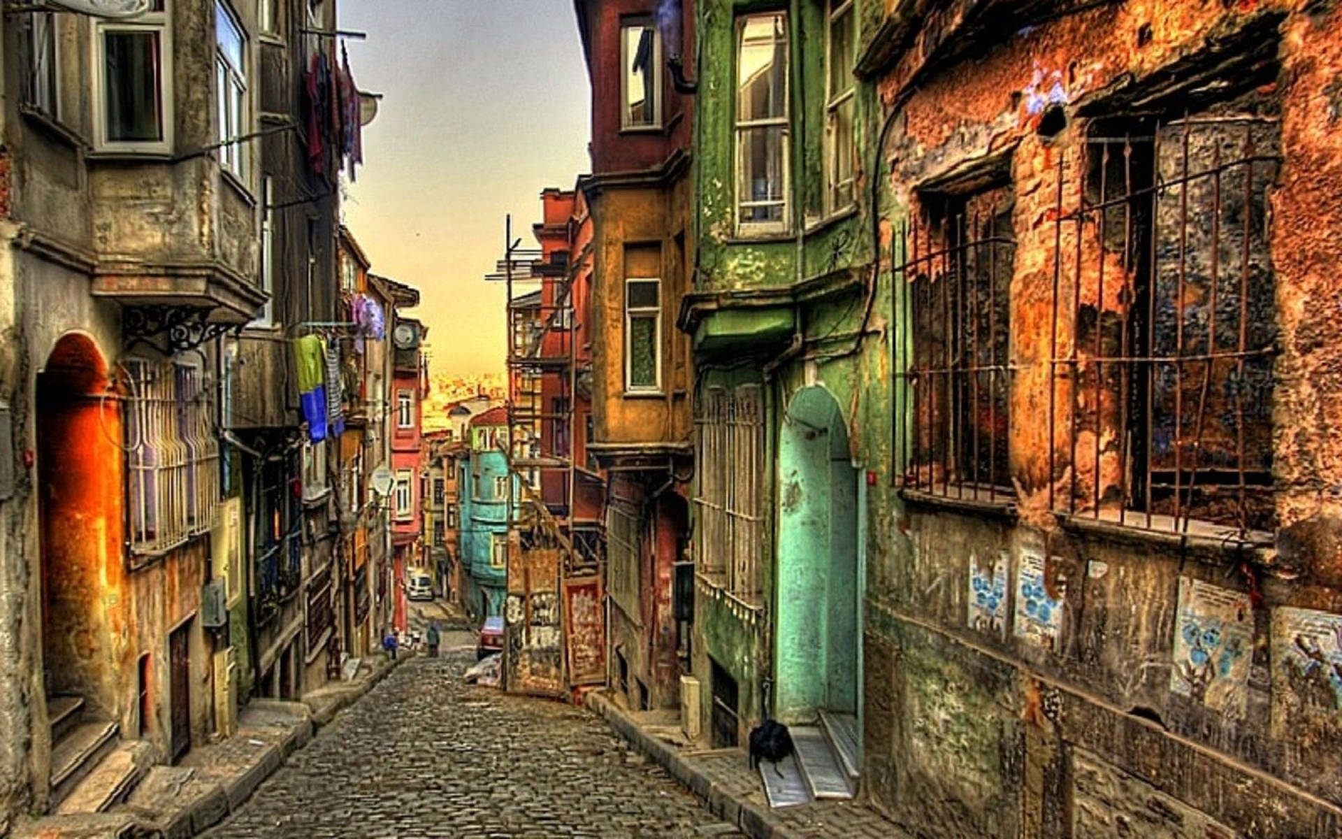 Color Pattern In Istanbul's Streets Background