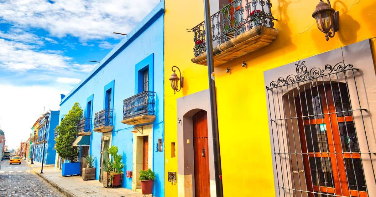 Colorful Residences In Oaxaca Background