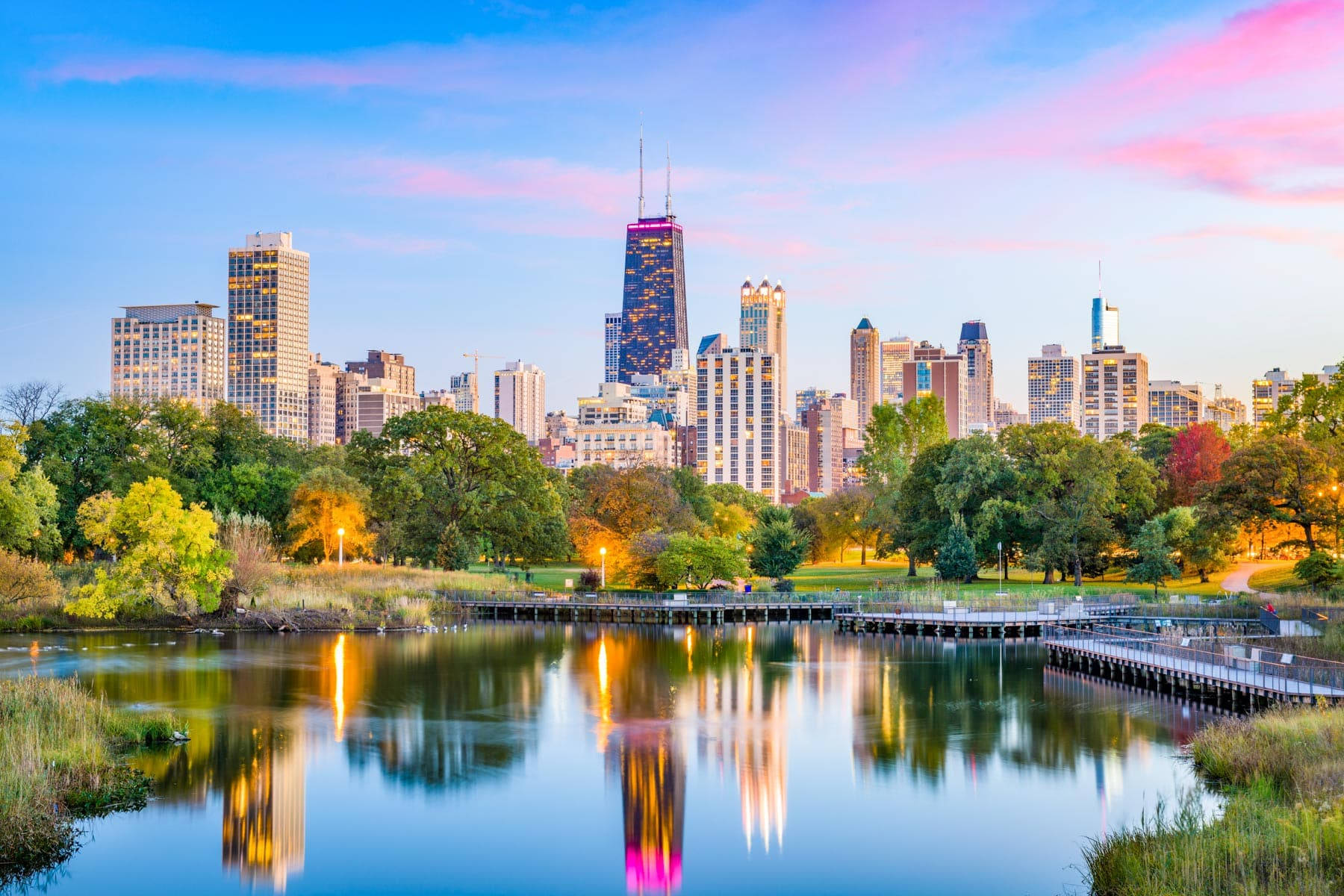 Colorful Sky In Lincoln Park, Chicago, Illinois Background