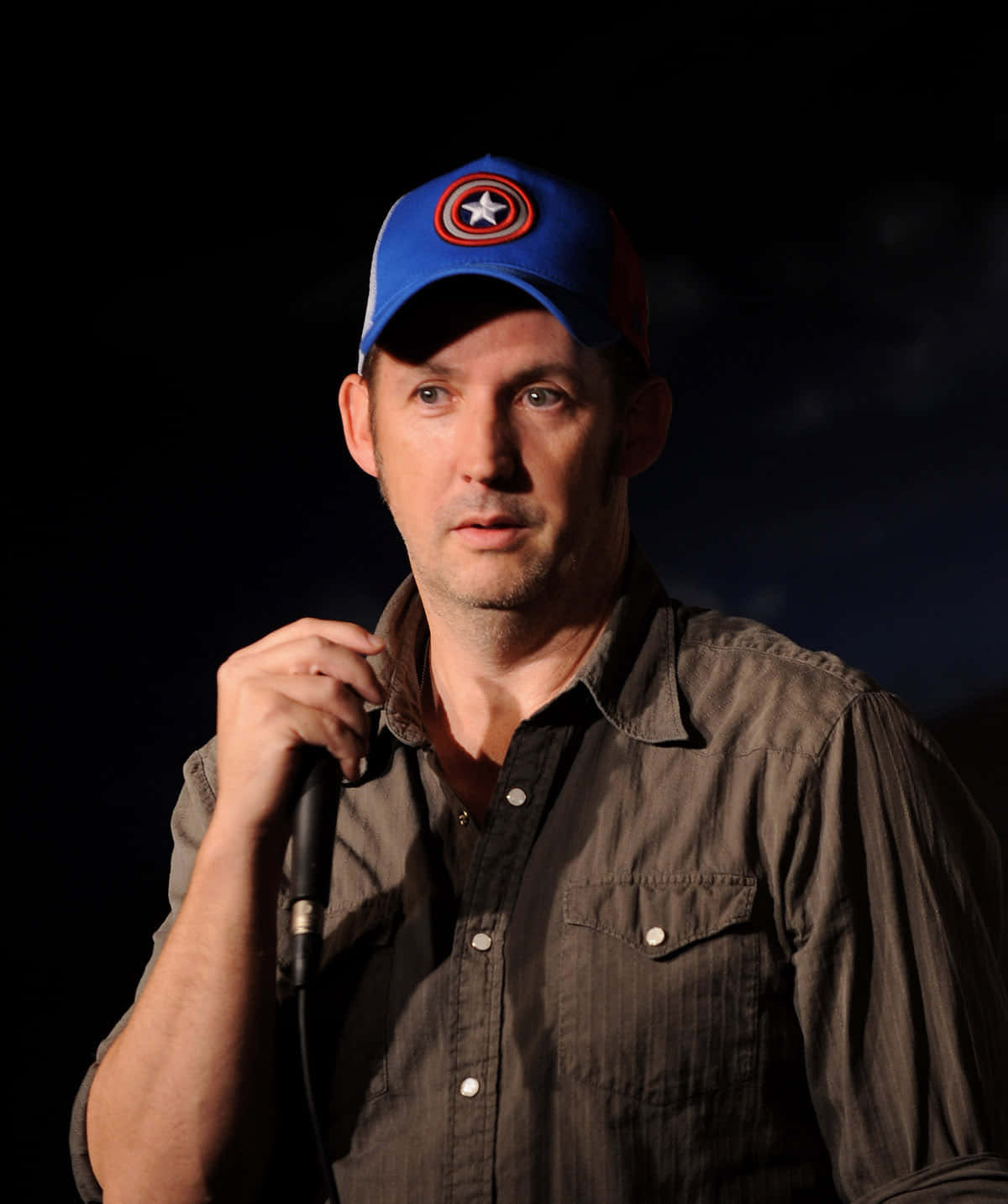 - Comedian Harland Williams Captivating His Audience Background