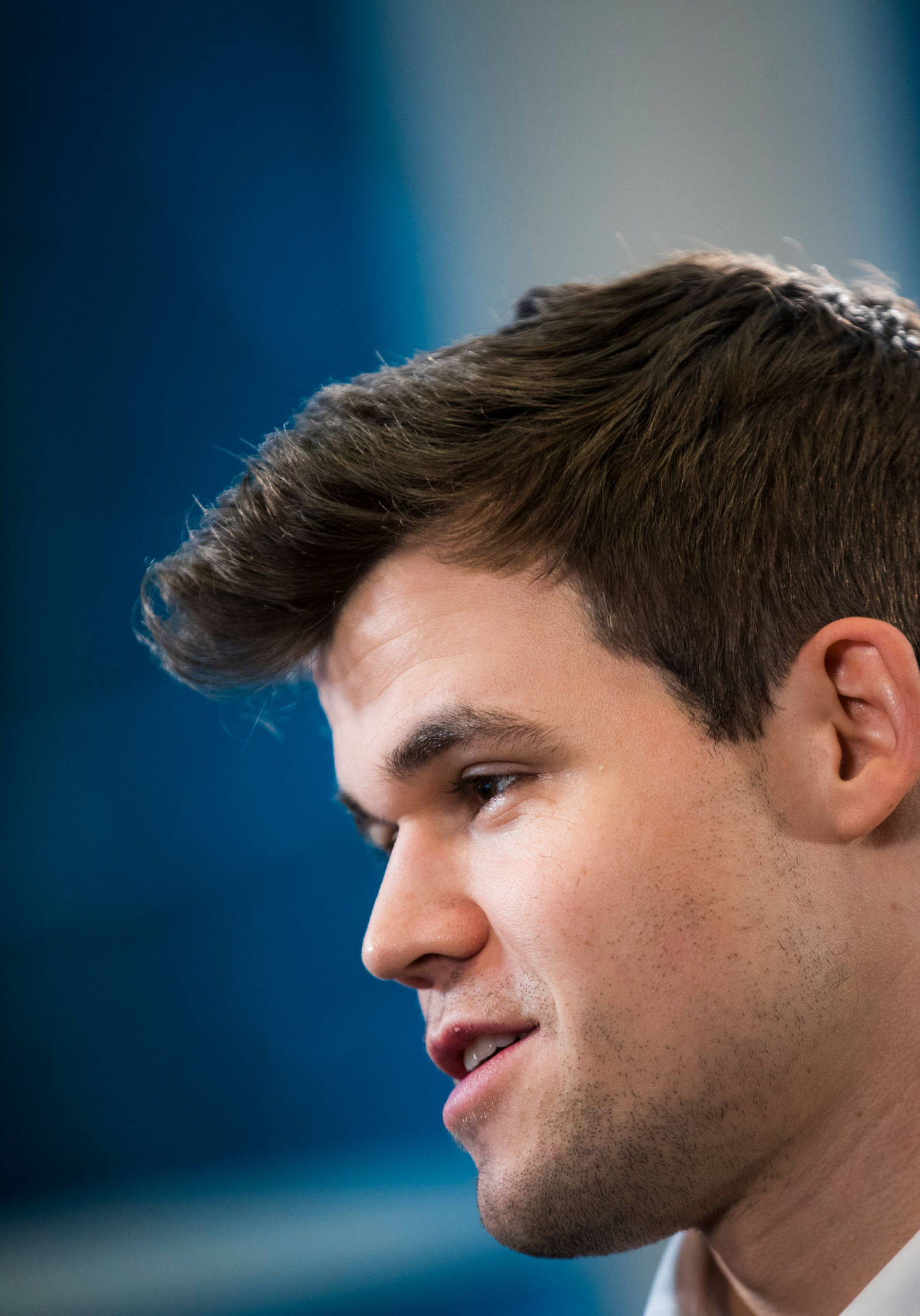 Concentrated Look Of Chess Grandmaster Magnus Carlsen Background