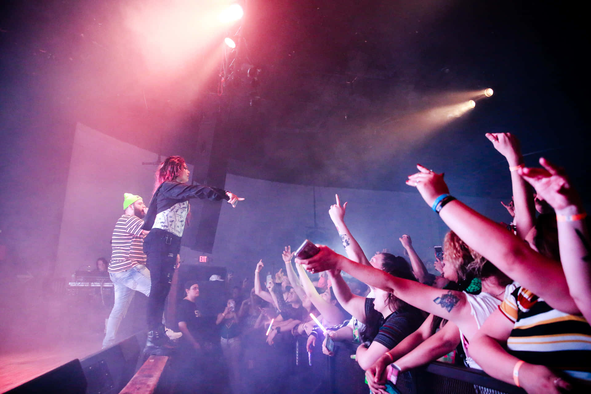 Concert Performance Energy Snow Tha Product.jpg Background