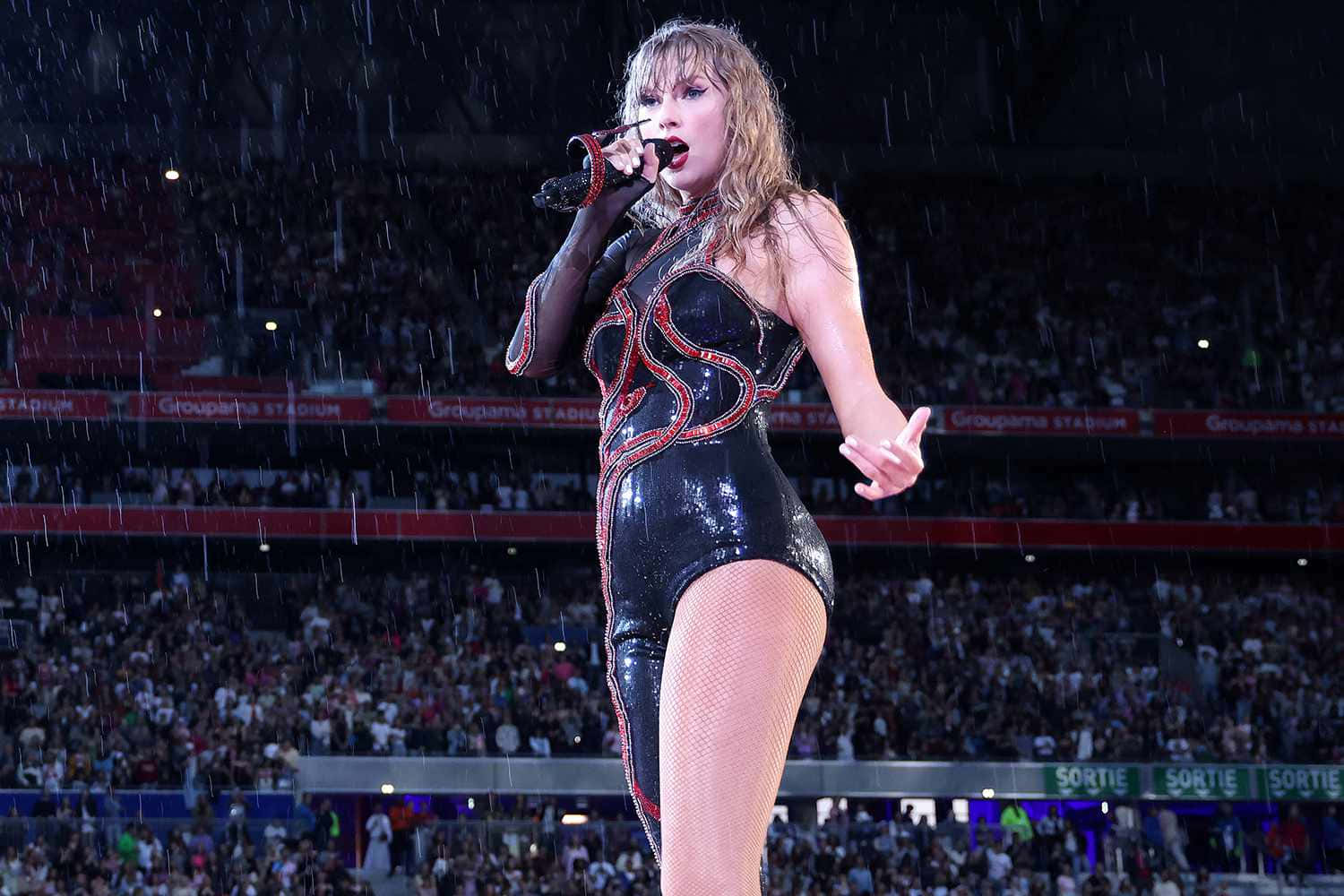 Concert Performancein Rain Background