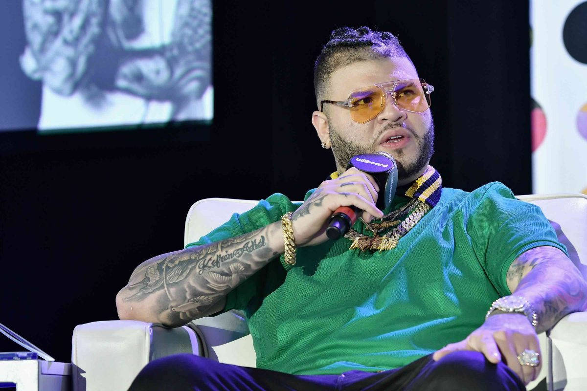 Confused Farruko On An Interview