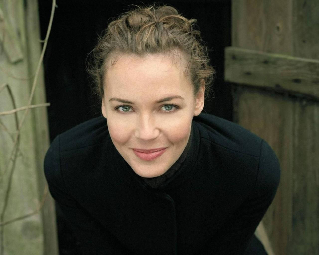 Connie Nielsen Blue Eyes Background