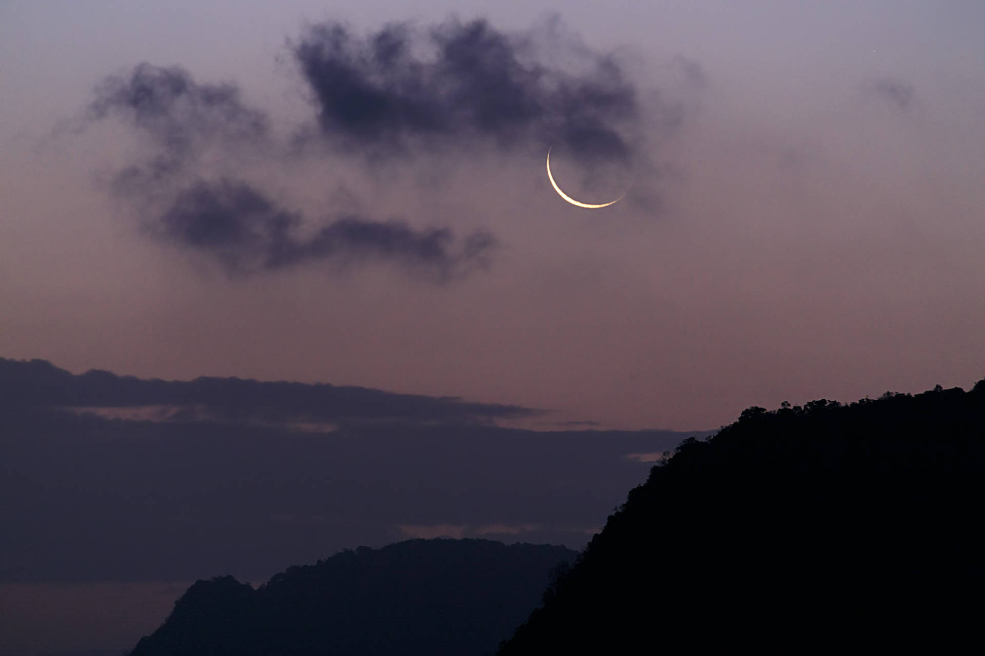 Cool Background Waning Crescent Moon Background