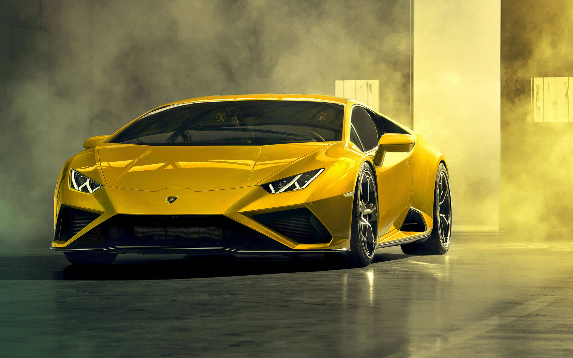 Cool Cars: Bumblebee Lamborghini Background