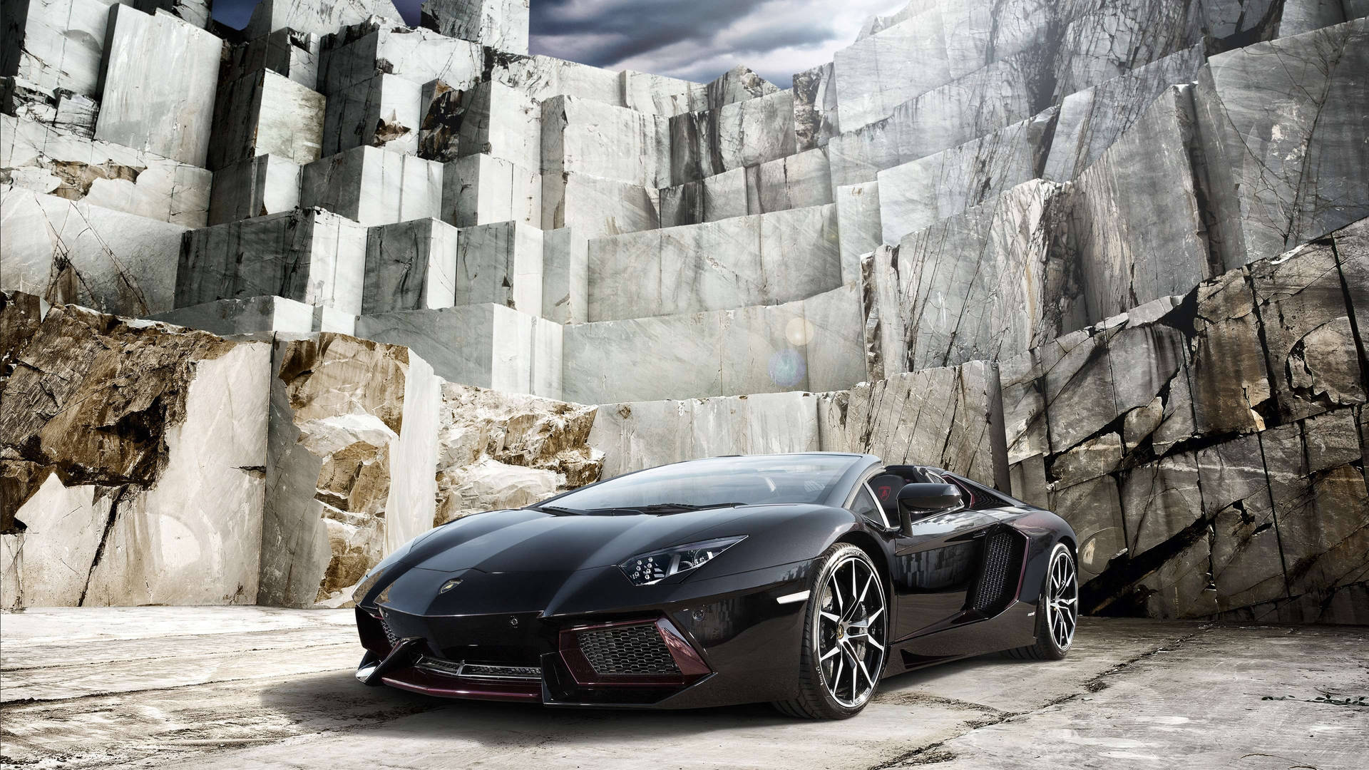 Cool Cars: Lamborghini Car Rocks Background