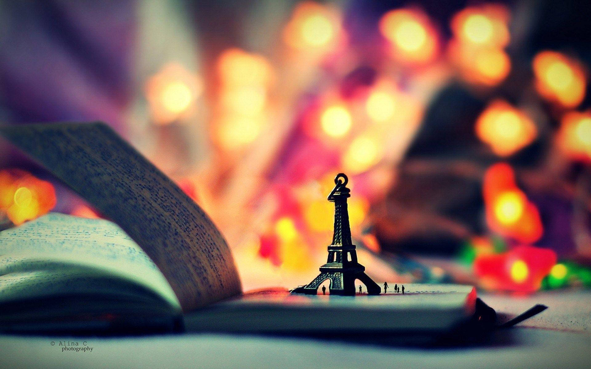 Cool Cute Miniature Eiffel Tower Background