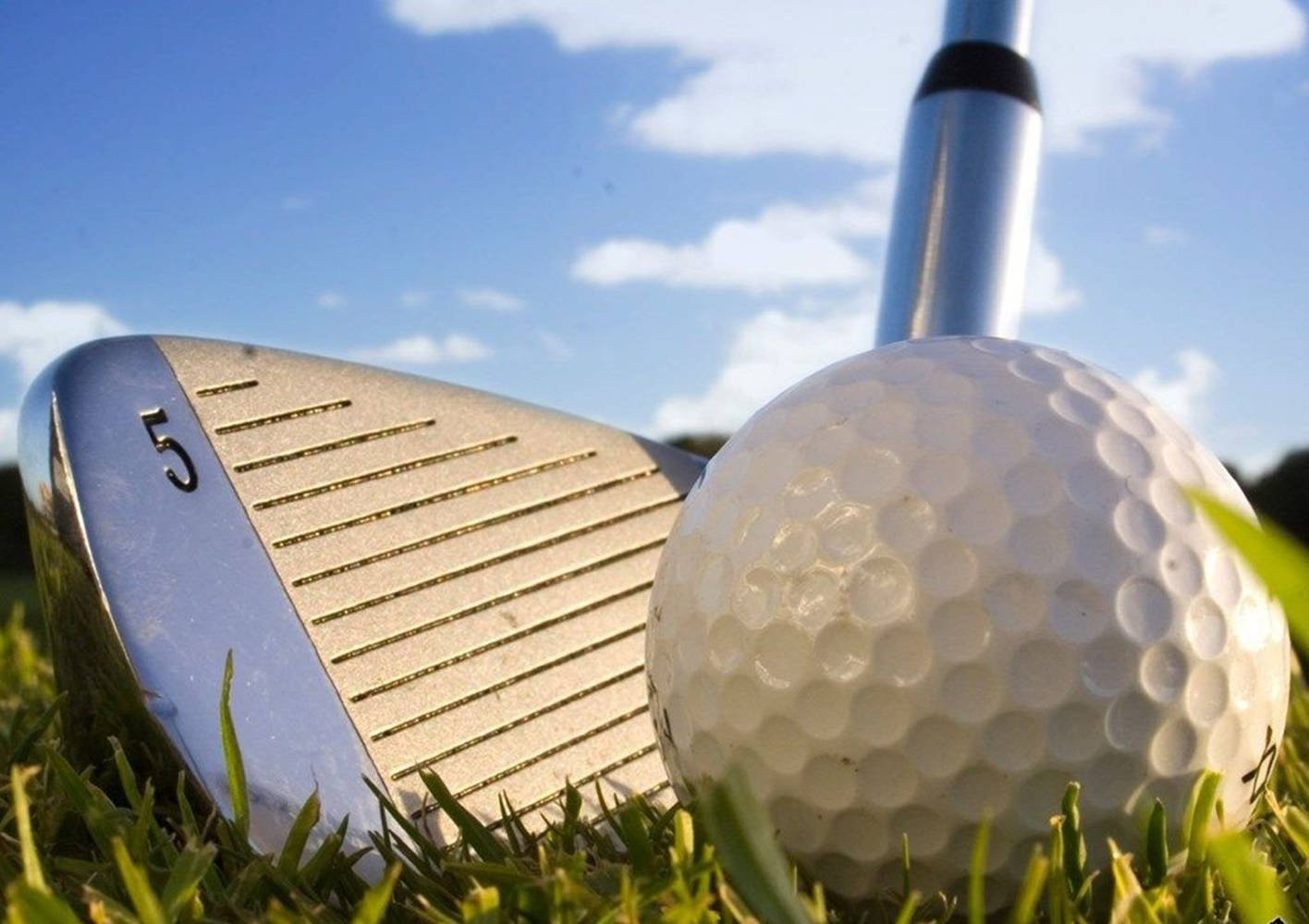 Cool Golf Stick And Ball Close Up Shot Background