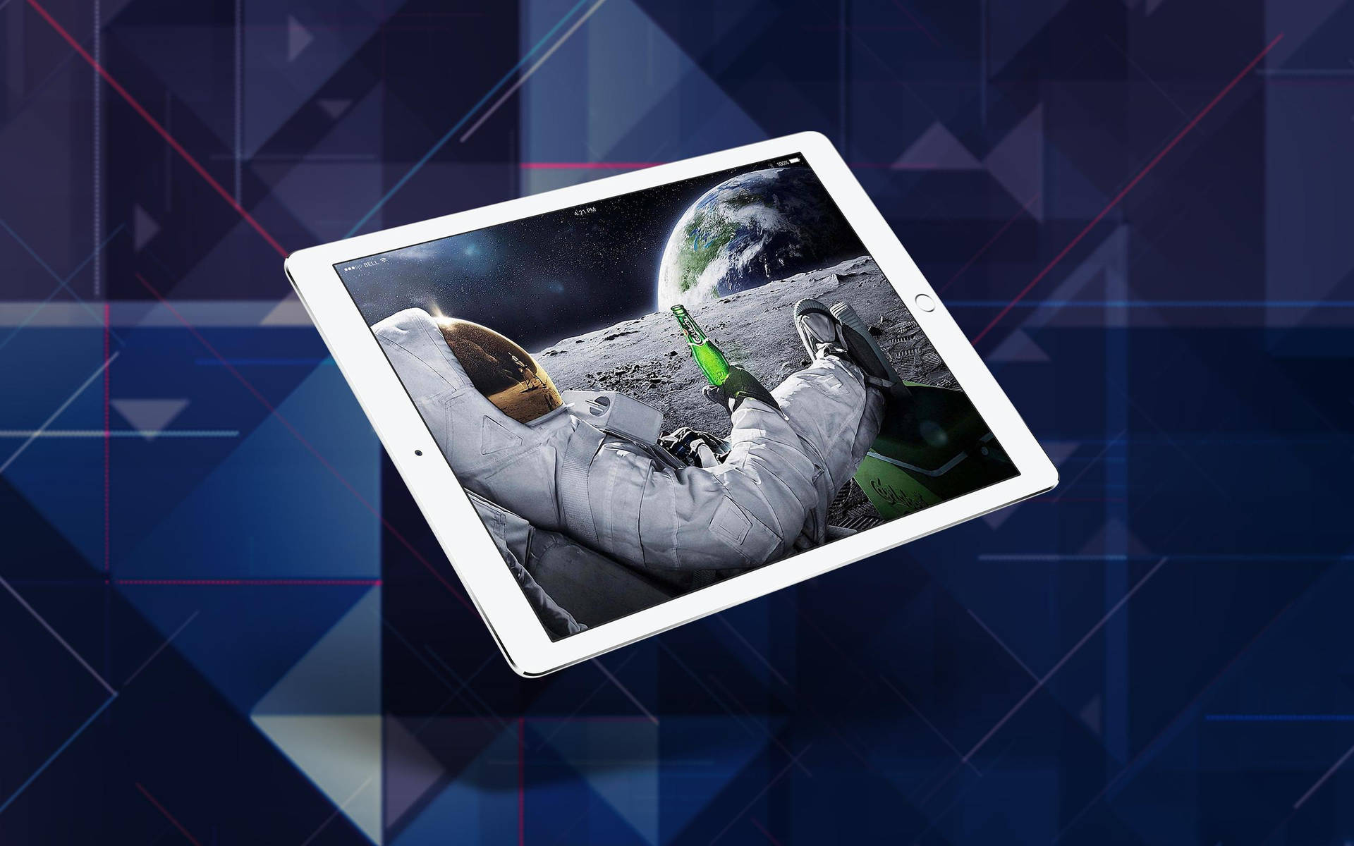 Cool Hd Tablet Astronaut Background