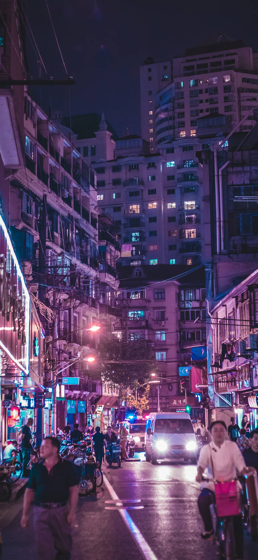 Cool Iphone Xs Max Purple City Background