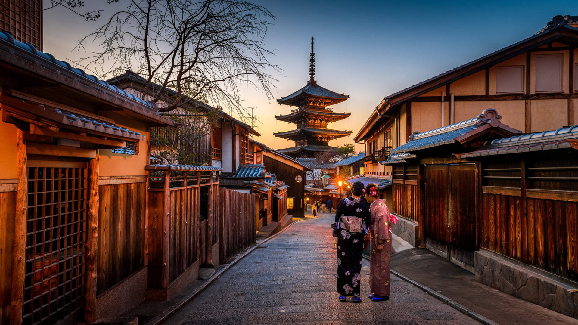 Cool Japanese Pagoda Kyoto Background