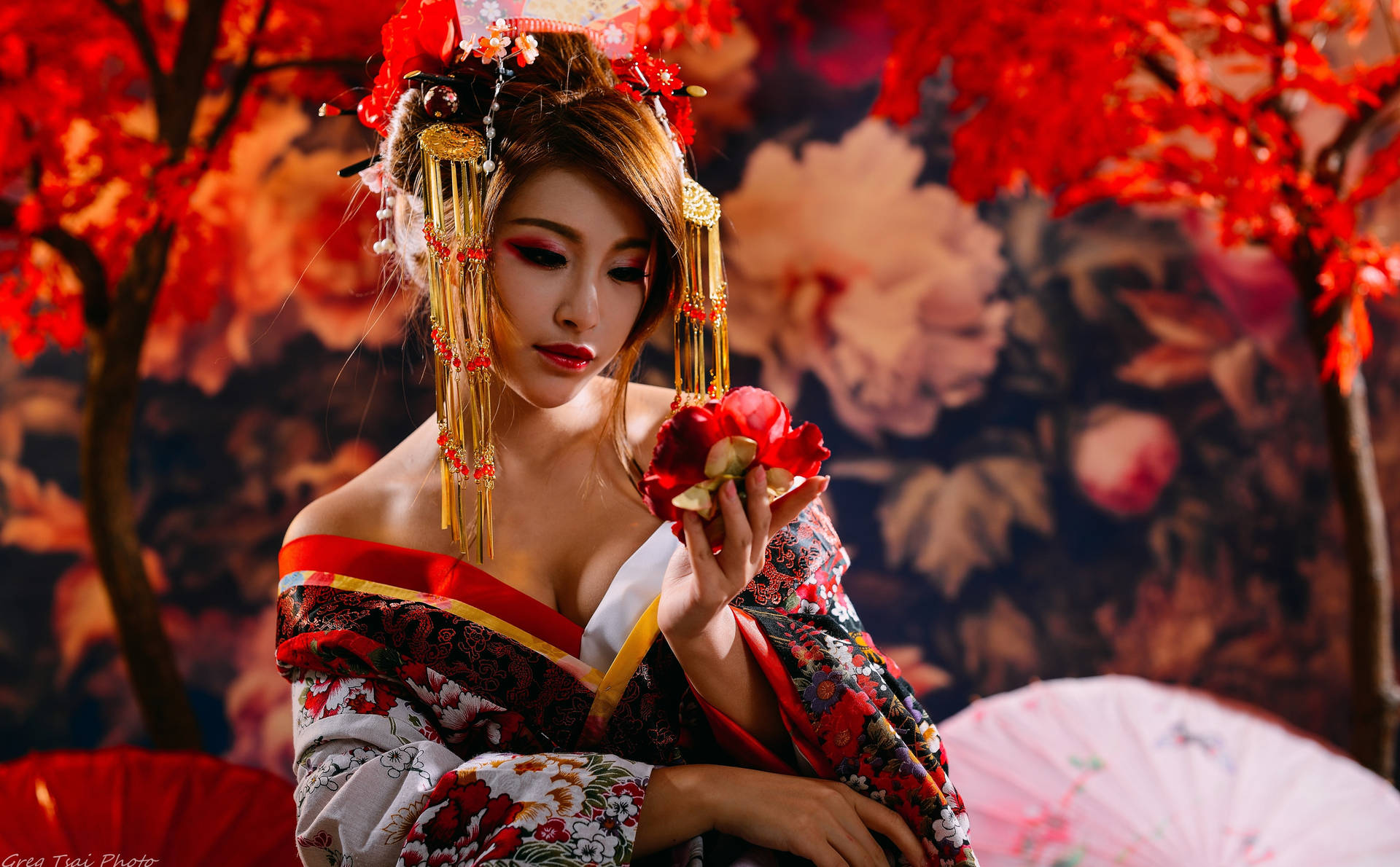 Cool Japanese Woman Background