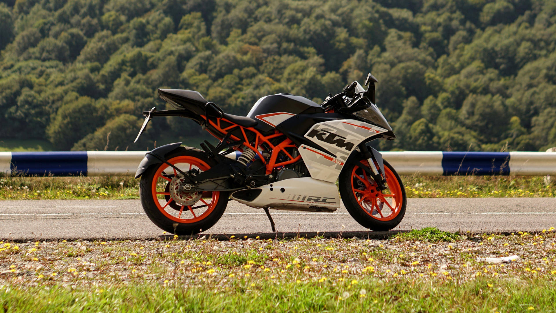 Cool Ktm 4k Bike Background