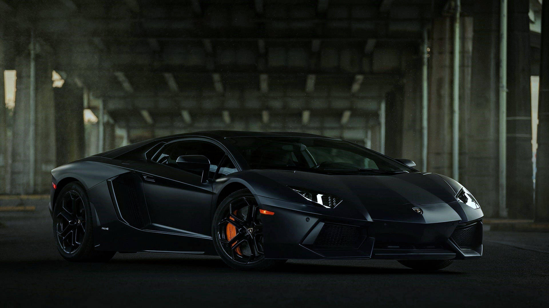 Cool Luxurious Cars: Black Lamborghini Car Background