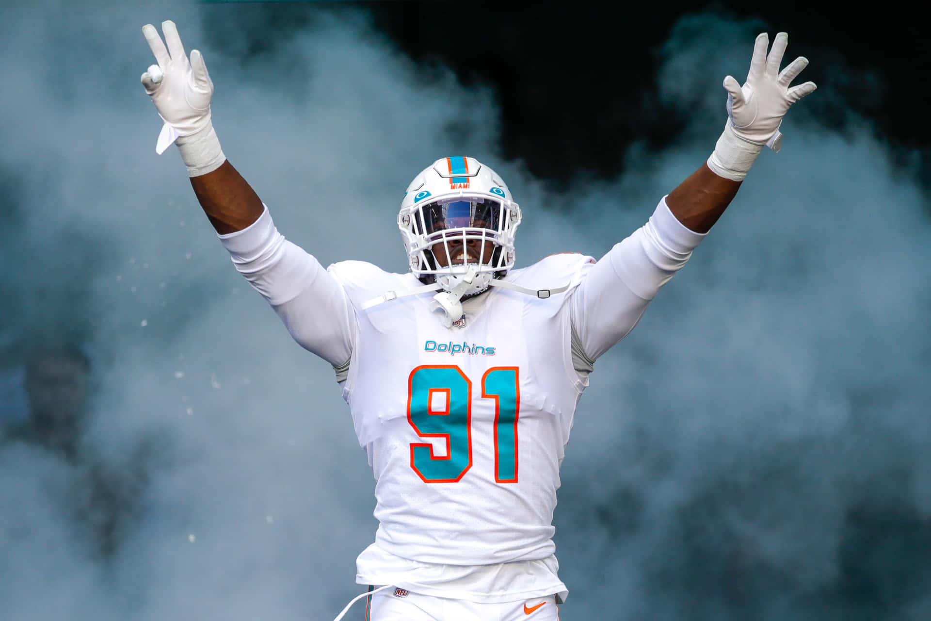 Cool Miami Dolphins Emmanuel Ogbah Background