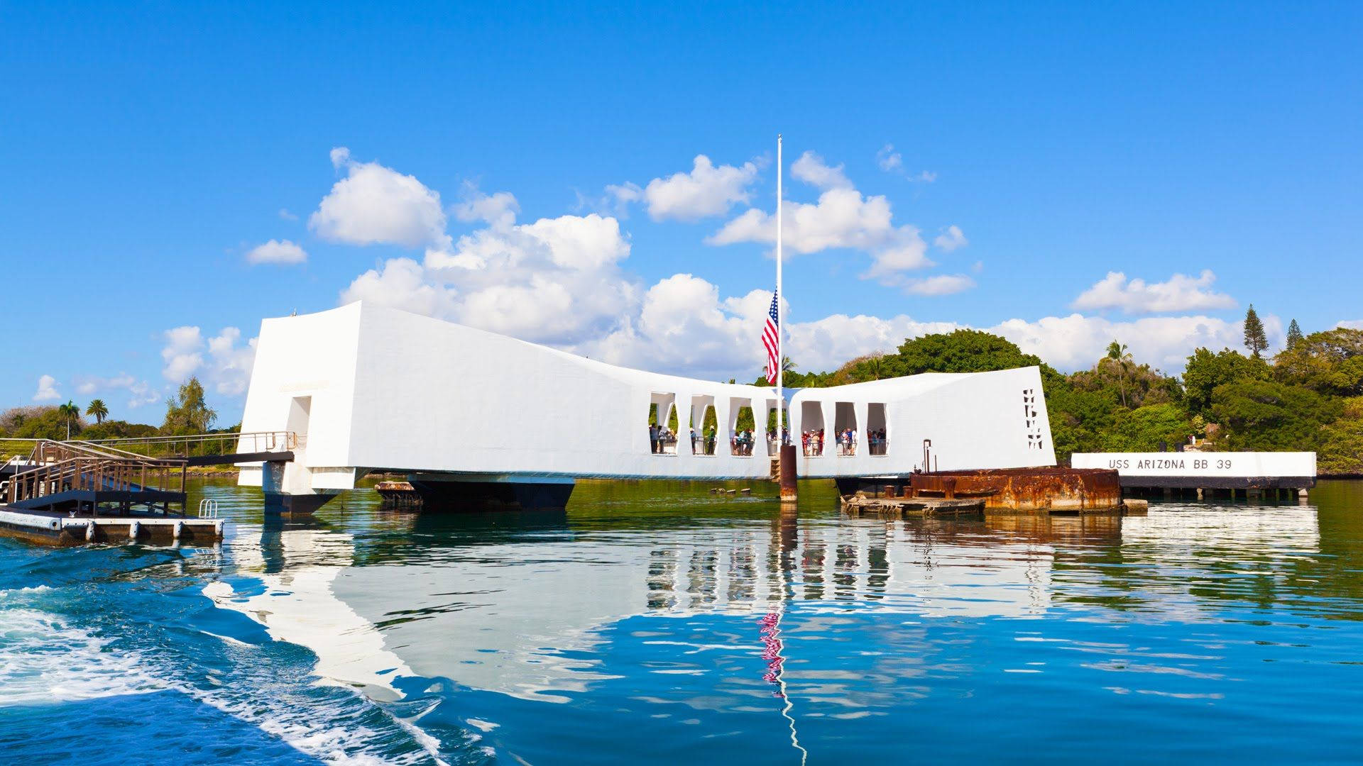 Cool Pearl Harbor Memorial In Hawaii Background
