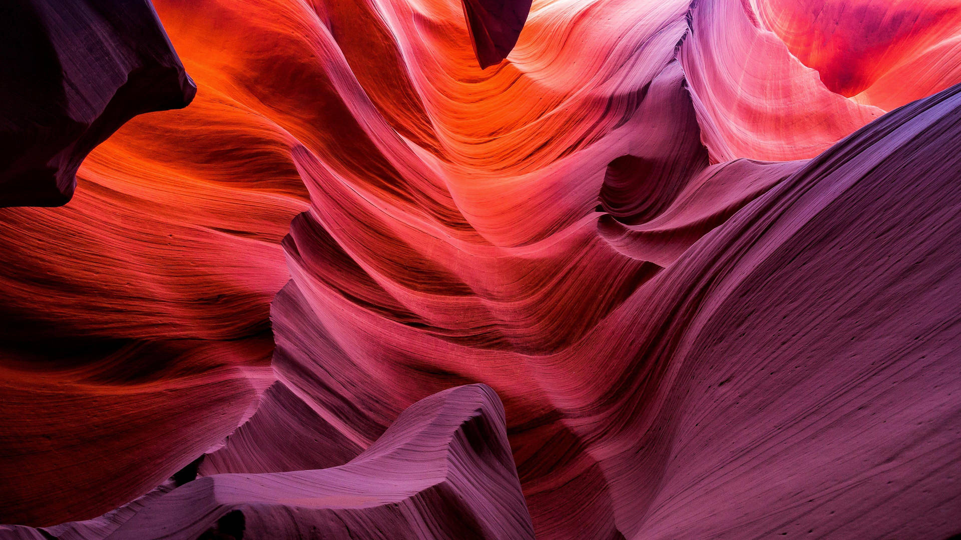 Cool Red Rock Formation Lower Antelope Canyon Background