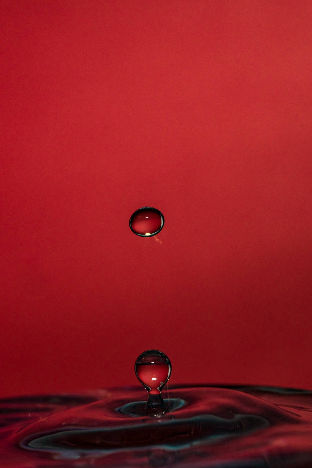 Coolest Iphone Red Water Droplets Background