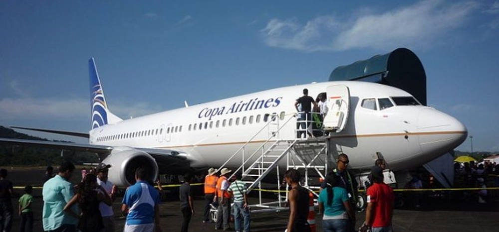 Copa Airlines Unloading Passengers Background