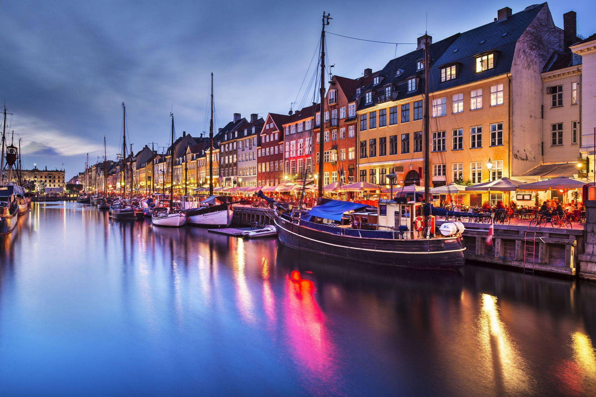 Copenhagen Boats Lined Up Background