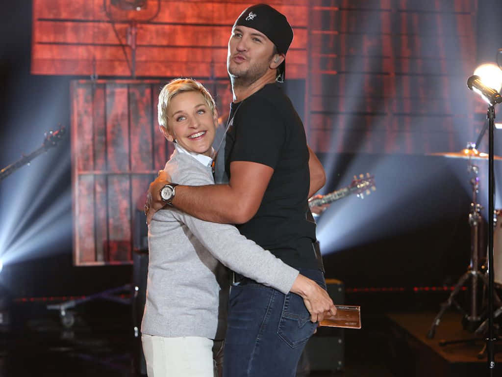 Country Music Artist Luke Bryan Background