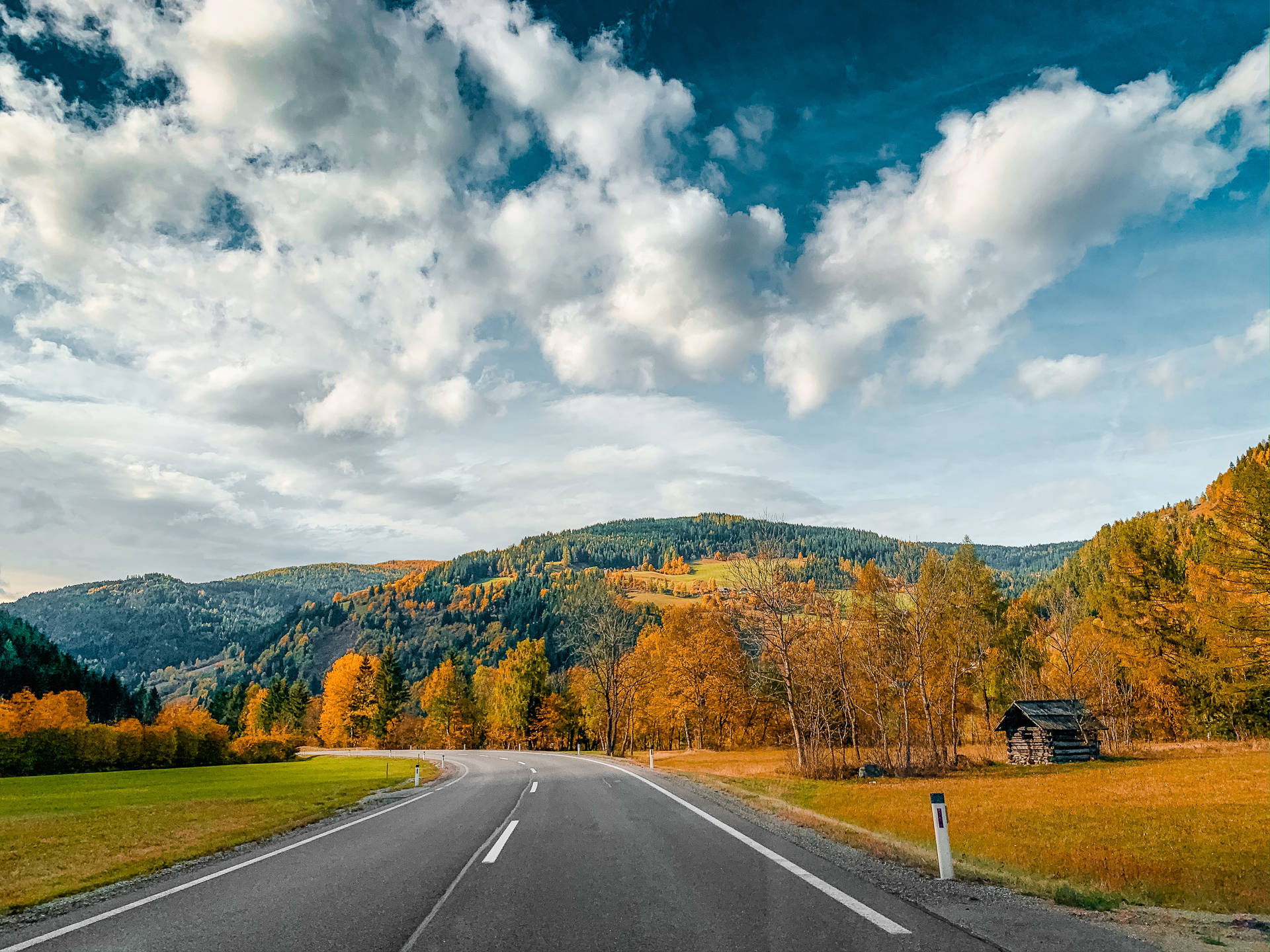 Country Road Beautiful Autumn Desktop Background