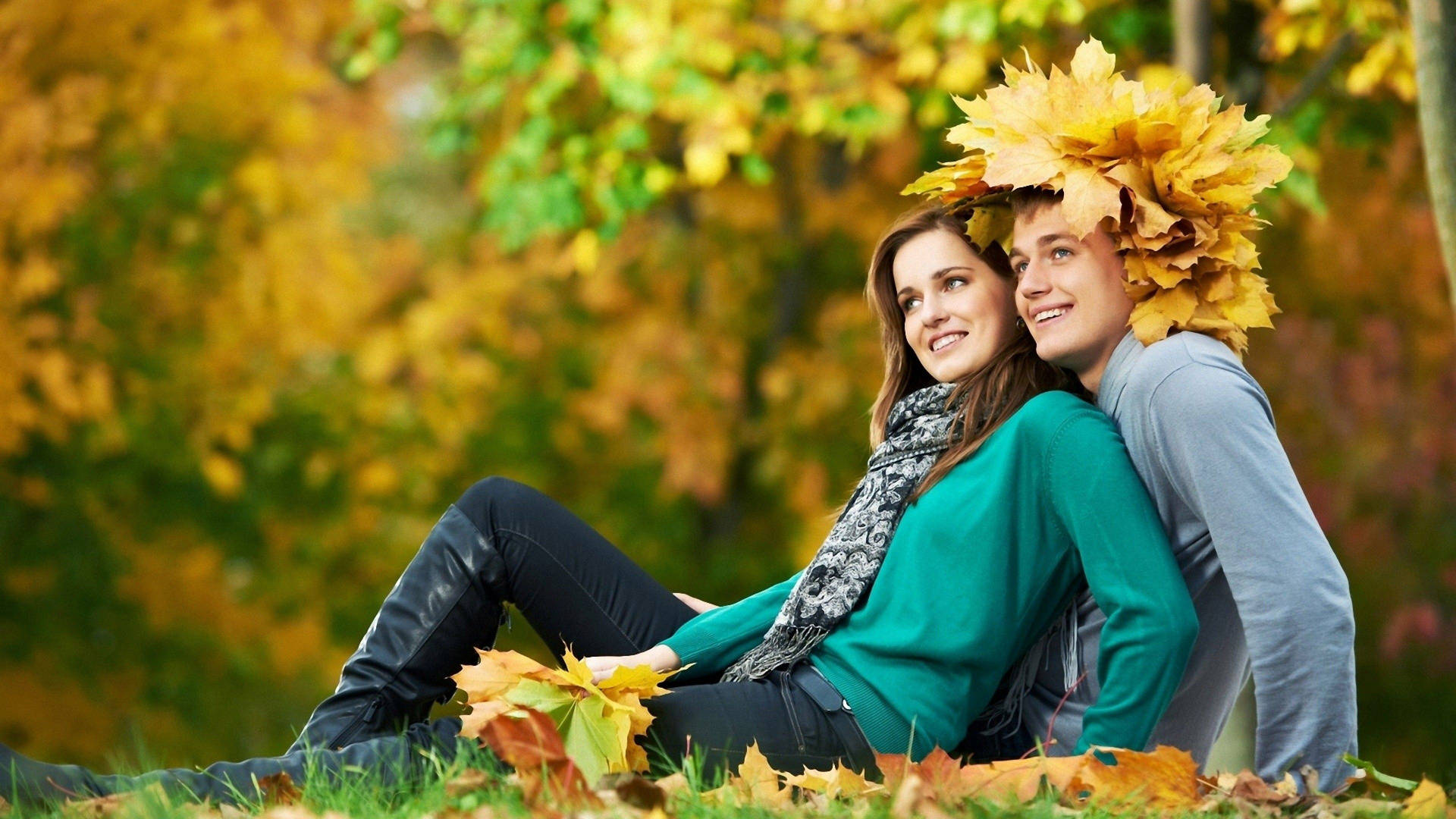 Couple Autumn Pictorial Background
