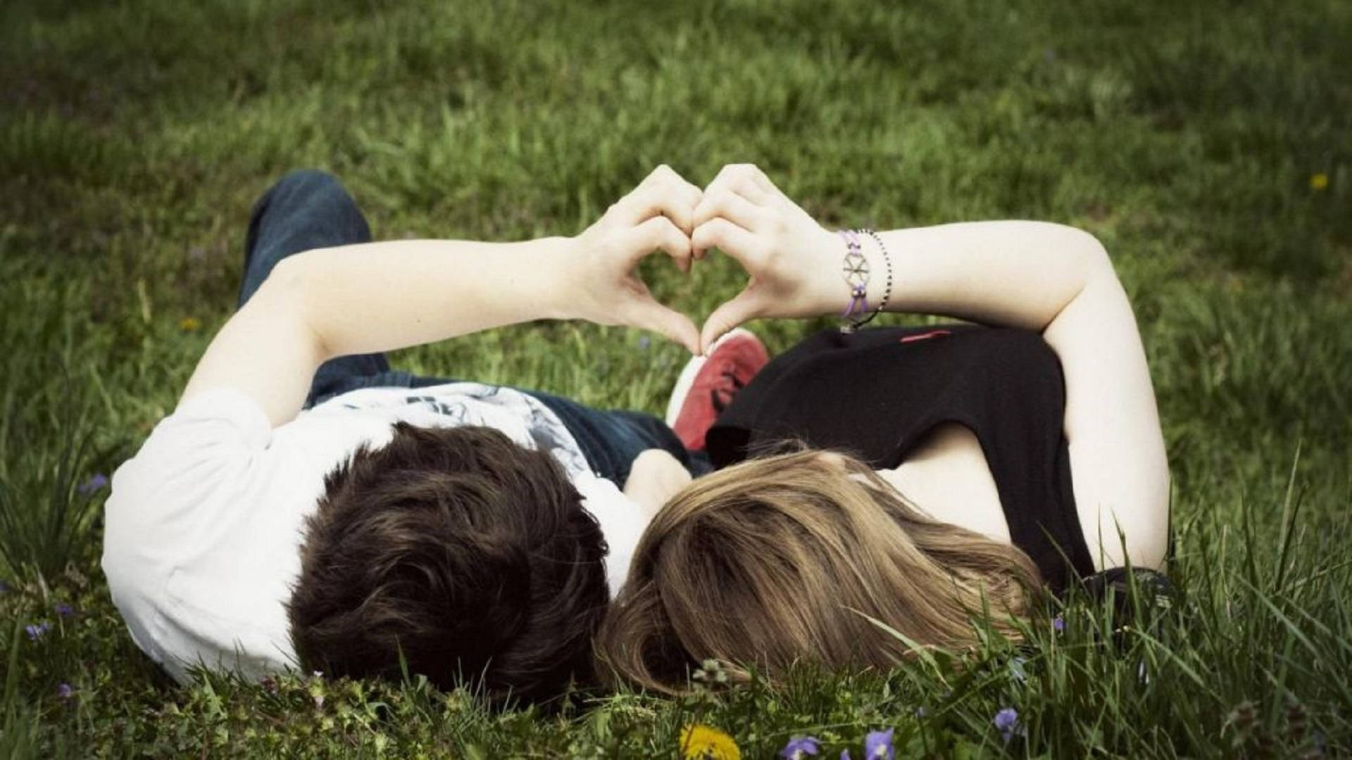 Couple In Garden Romantic Love Background