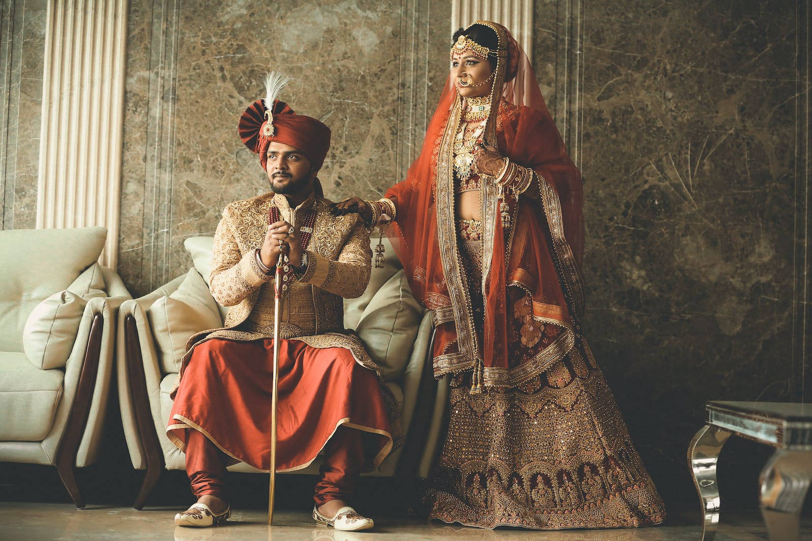 Couple Indian Wedding Traditional Clothing Background