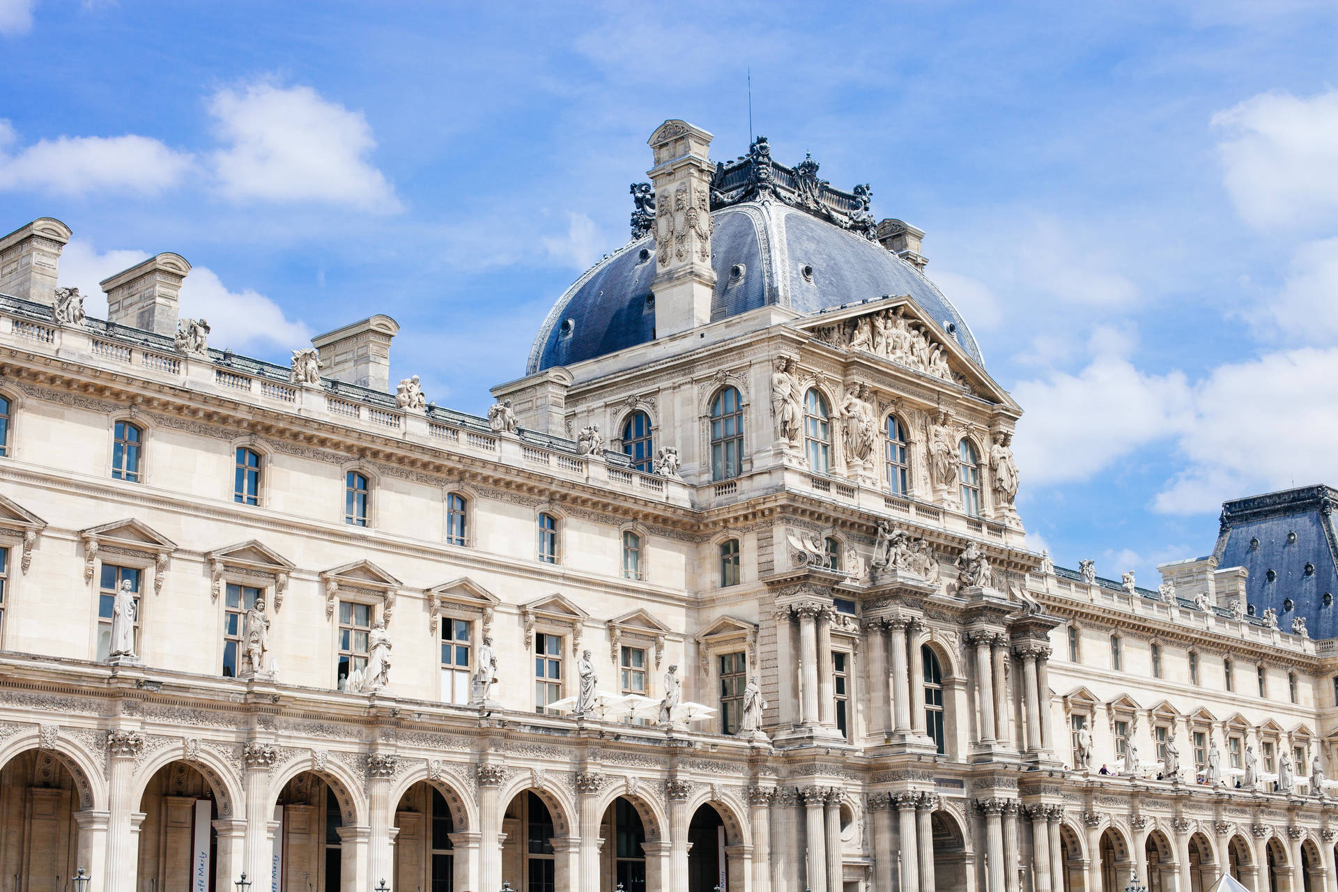 Cour Carrée The Louvre Palace Paris Background