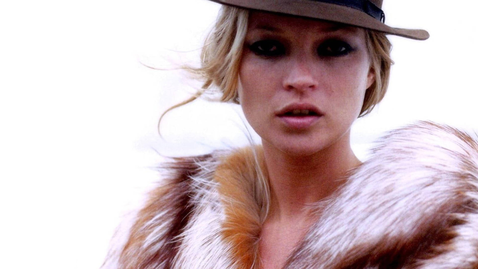 Cowgirl Kate Moss Background
