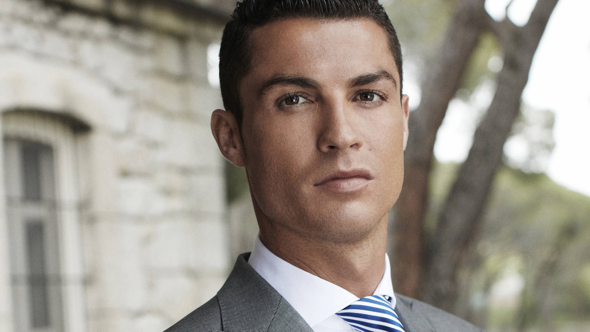 Cr7 Hd Formal Grey Suit Background
