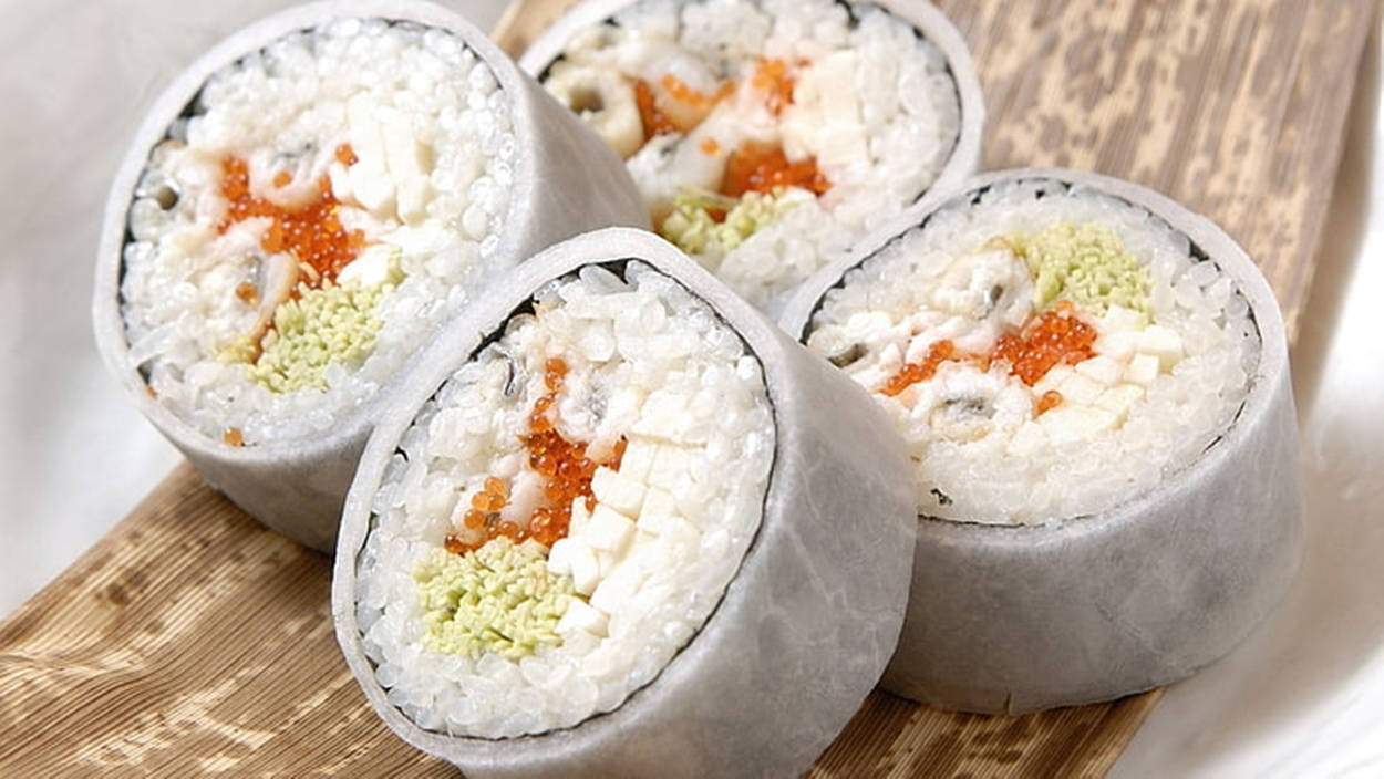 Crab Roe Rice Roll