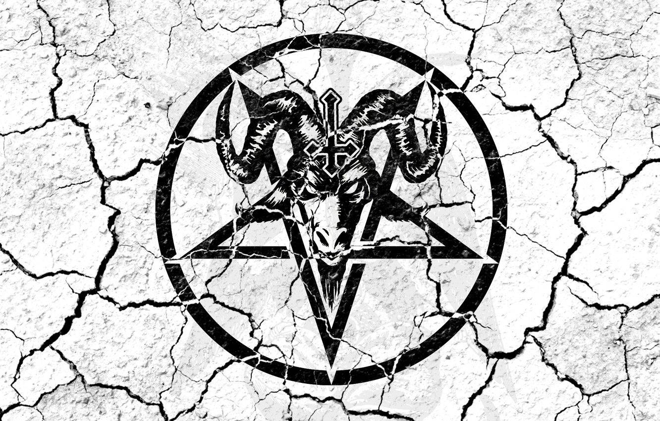 Cracked Bull Pentagram