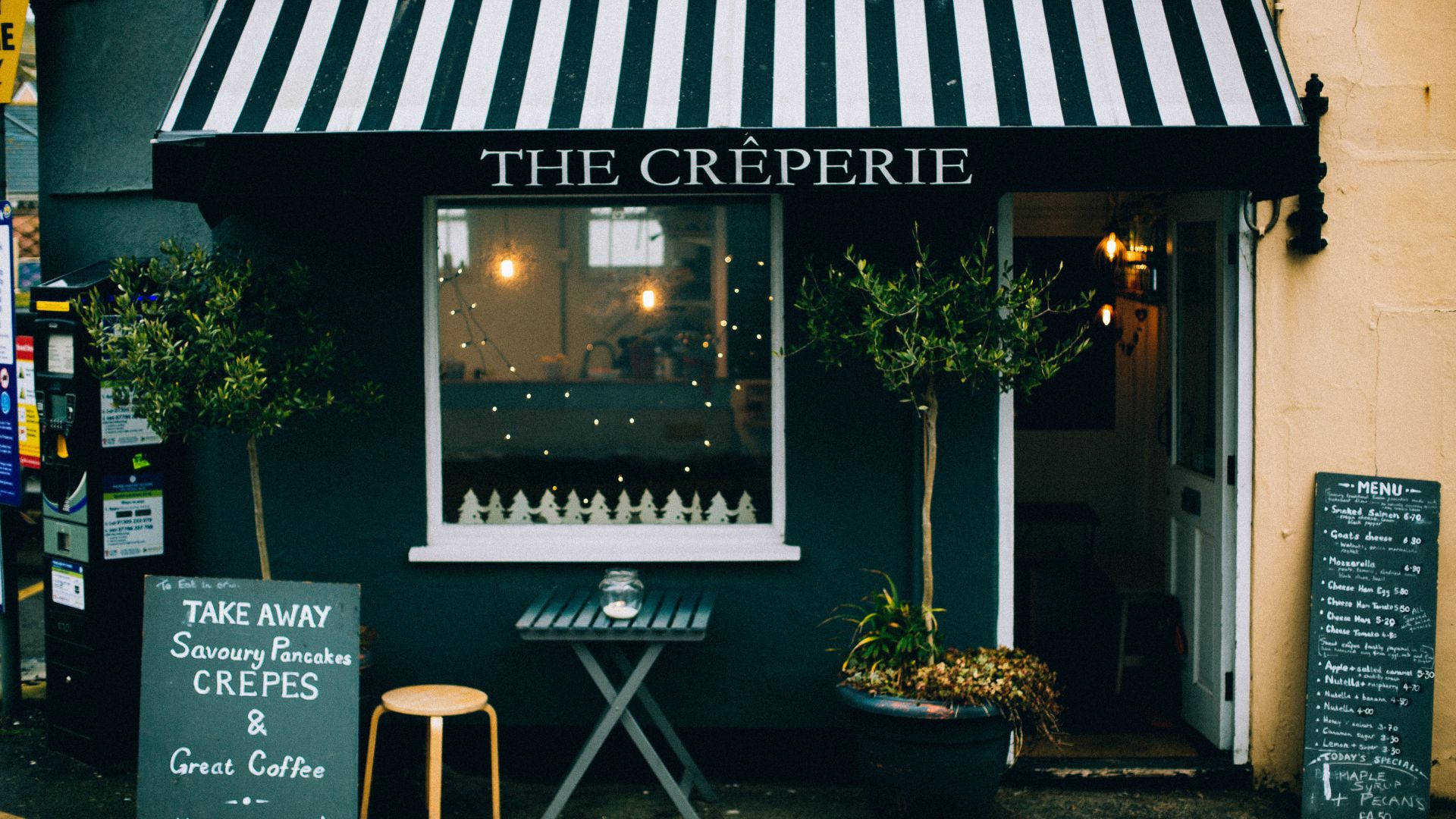 Creperie Storefront Benchmark Coffee Shop Background